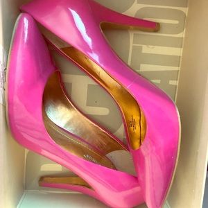 BCBGeneration Cielo pumps.